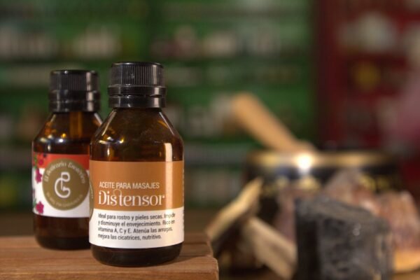 Ideal para rostro y piel seca, impide y disminuye el envejecimiento. Rico en vitamina A,C y E. Atenúa las arrugas, mejoras las cicatrices, nutritivo.